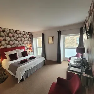 Le Patio Hotel
