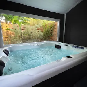 3* Bed & Breakfast Les Vestiges Du Jour - Jacuzzi